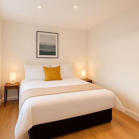 Bute Park Apartment W/ Heating + Private Bathroom カーディフ エクステリア 写真